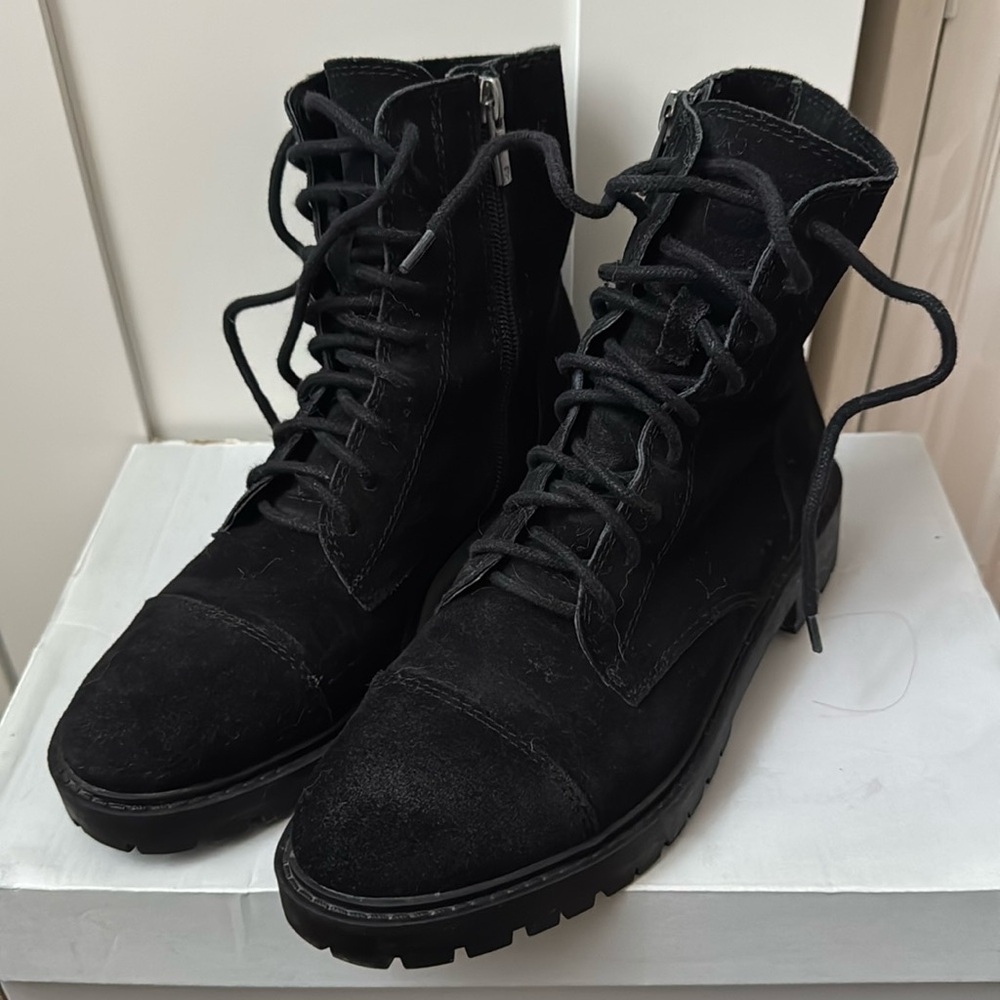 Lucky Brand Suede leather waterproof combat boots in women’s 6.5